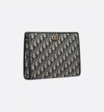 30 Montaigne Dea Pouch