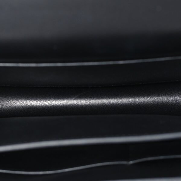 Epsom Constance 18 Black