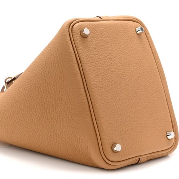 Taurillon Clemence Picotin Lock 18 PM Biscuit